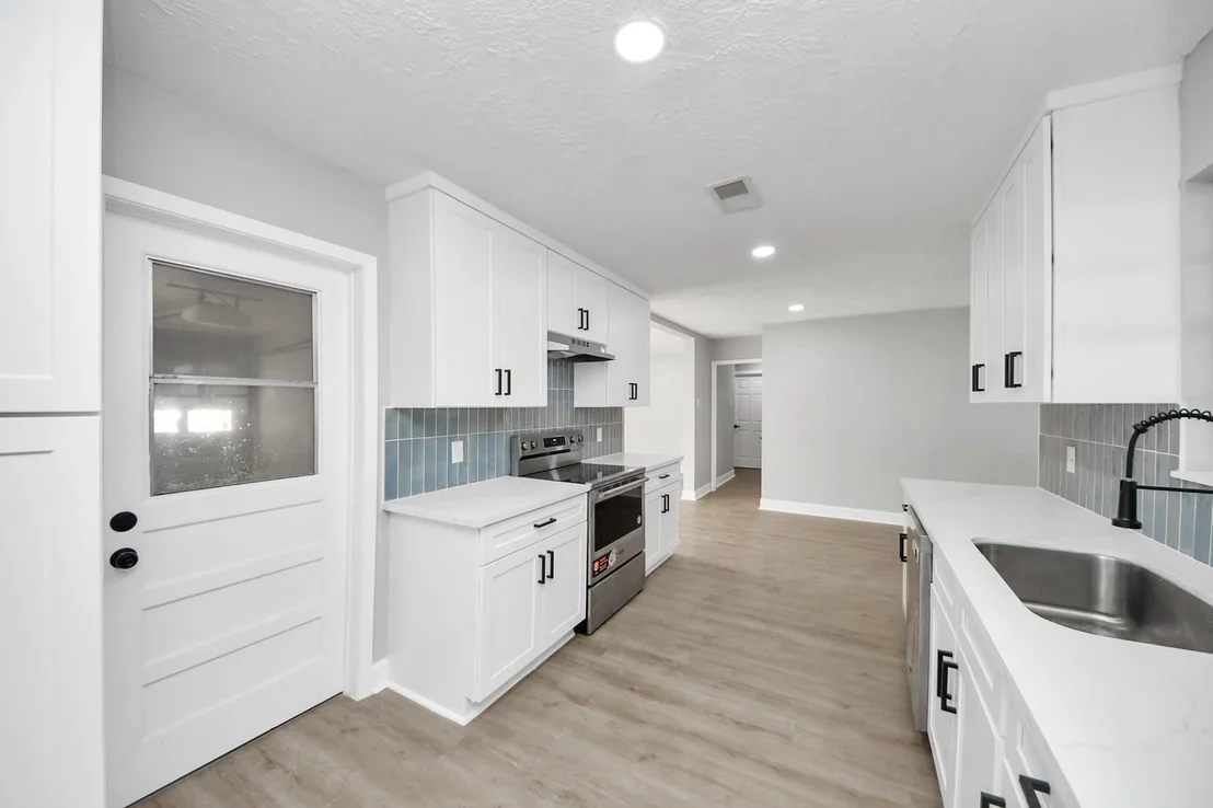 Photo of 1812 Locklaine Drive
