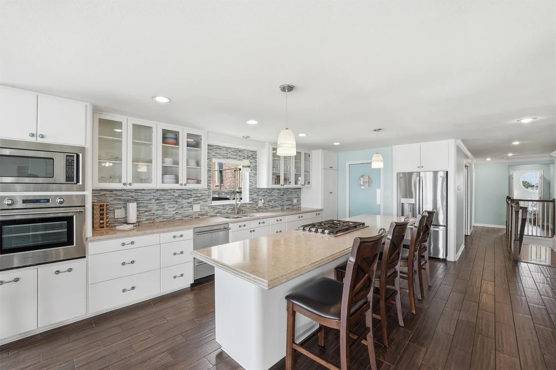 Photo of 7712 Channelview Drive