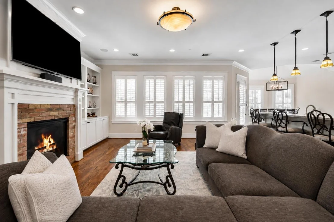 Photo of 1217 Chippendale Road