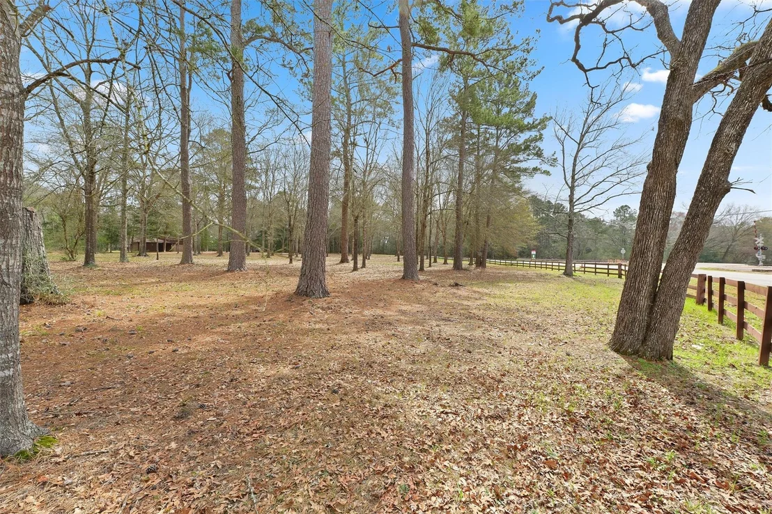 Photo of 31926 Dobbin Huffsmith Road