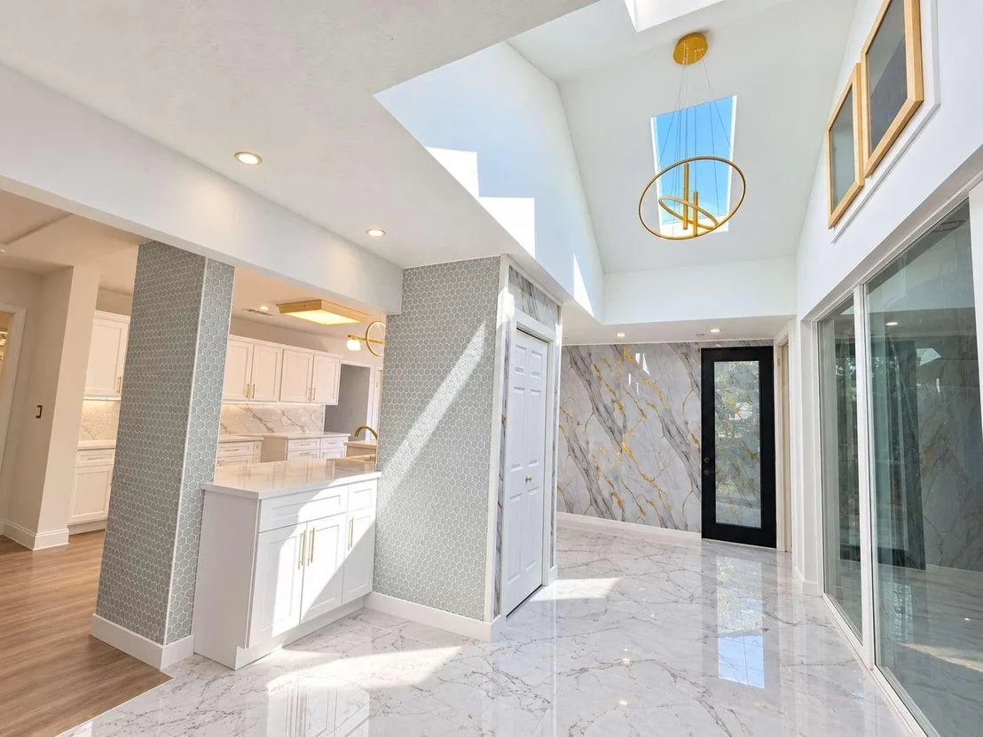 Photo of 5118 Burt Street