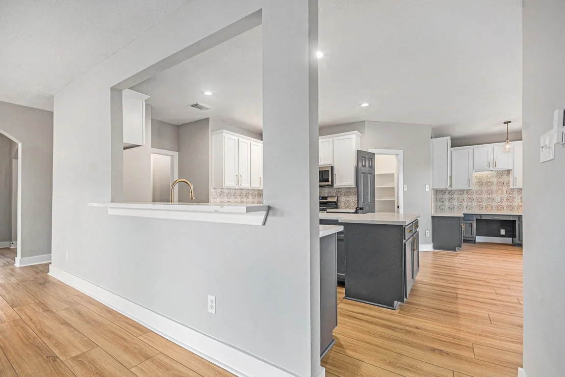 Photo of 7643 Rainbow Bend Drive