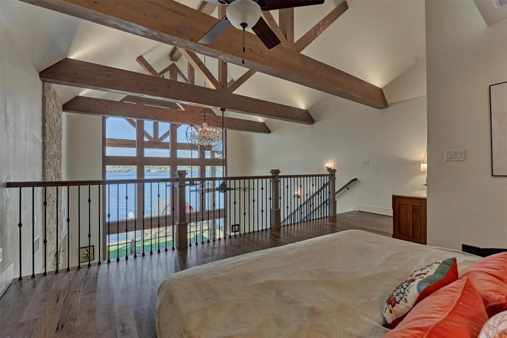Photo of 925 Paradise Lane