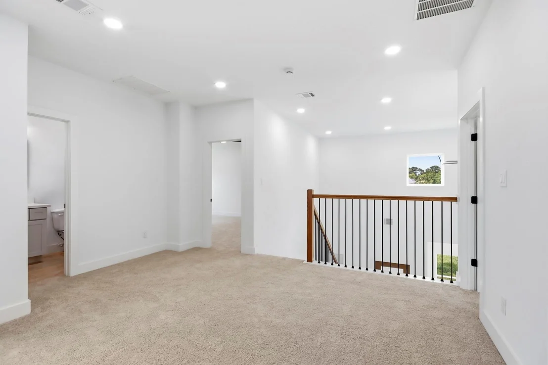 Photo of 17307 Crows Nest Way