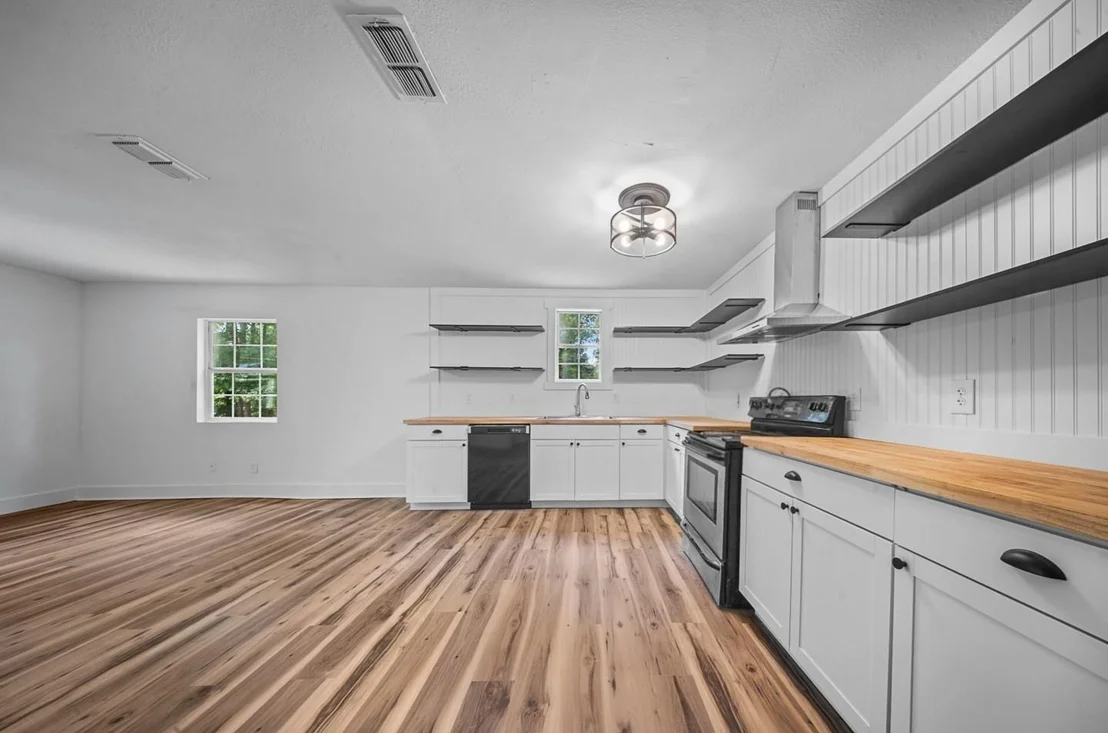 Photo of 475 Duncan Slough Road
