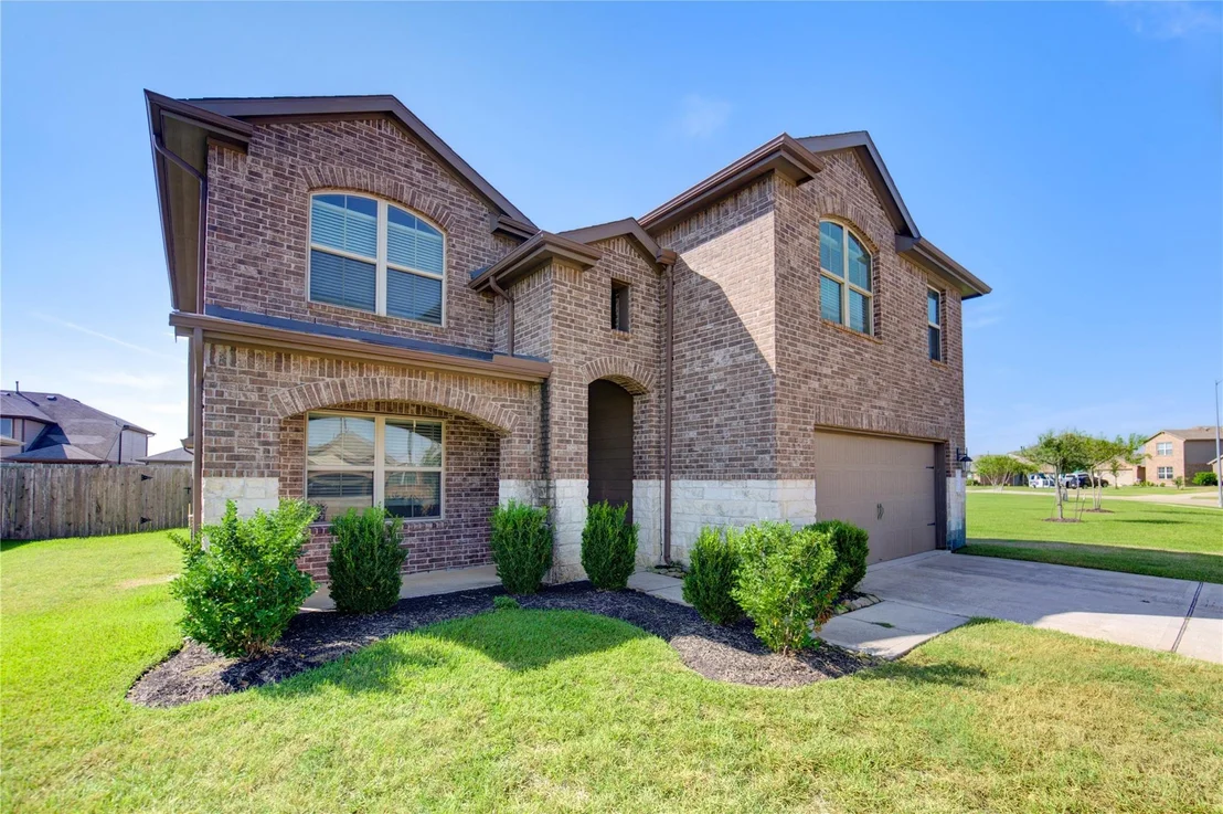 Photo of 29807 Breakwater Drive
