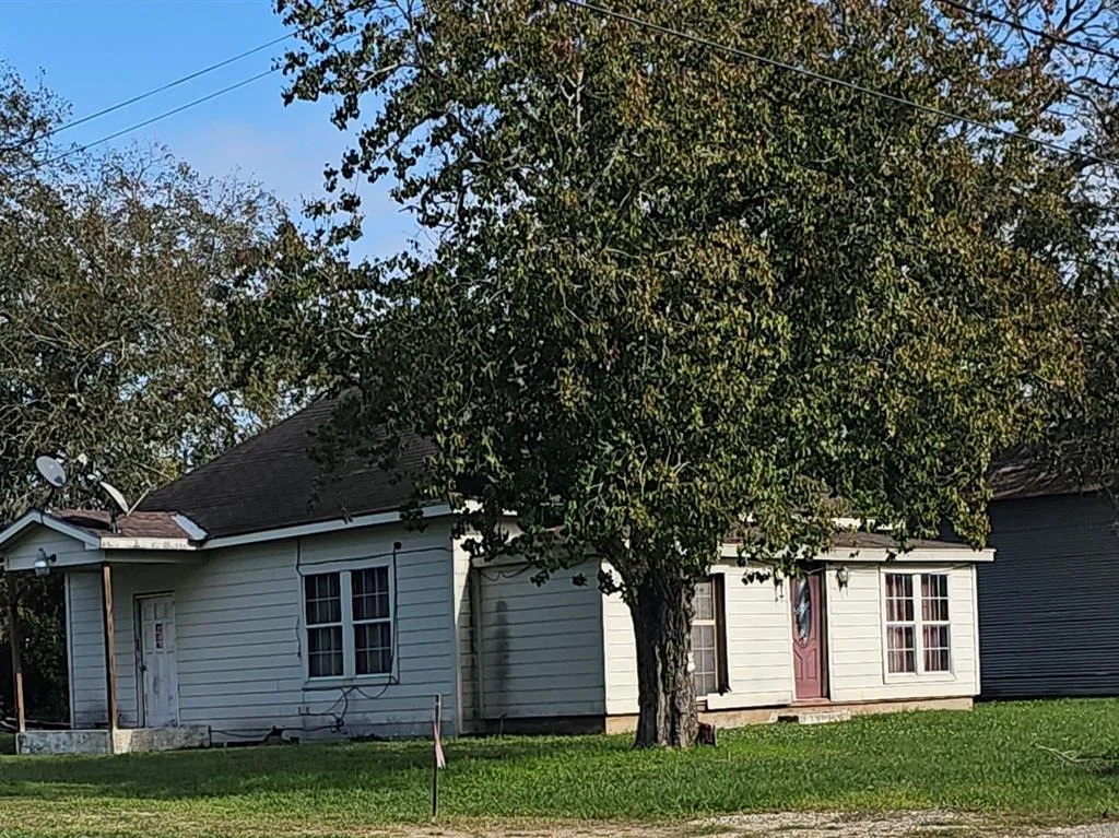 Photo of 422 W Main Street