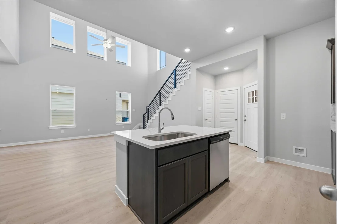 Photo of 1052 Lilly Lane