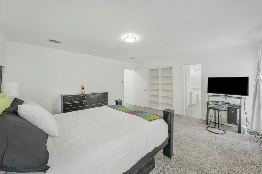 Photo of 1823 Cherry Bend Drive
