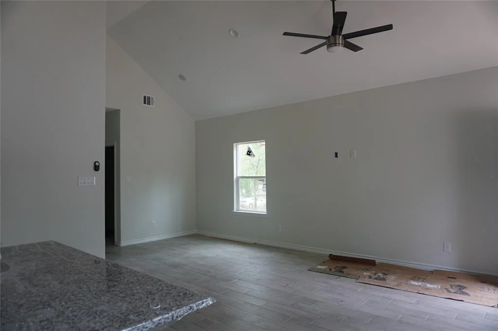 Photo of 14848 Lamar Road