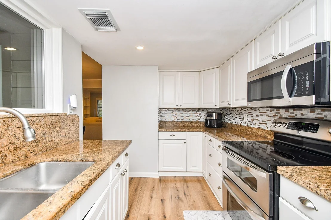 Photo of Unit 10 at 1908 Augusta Drive