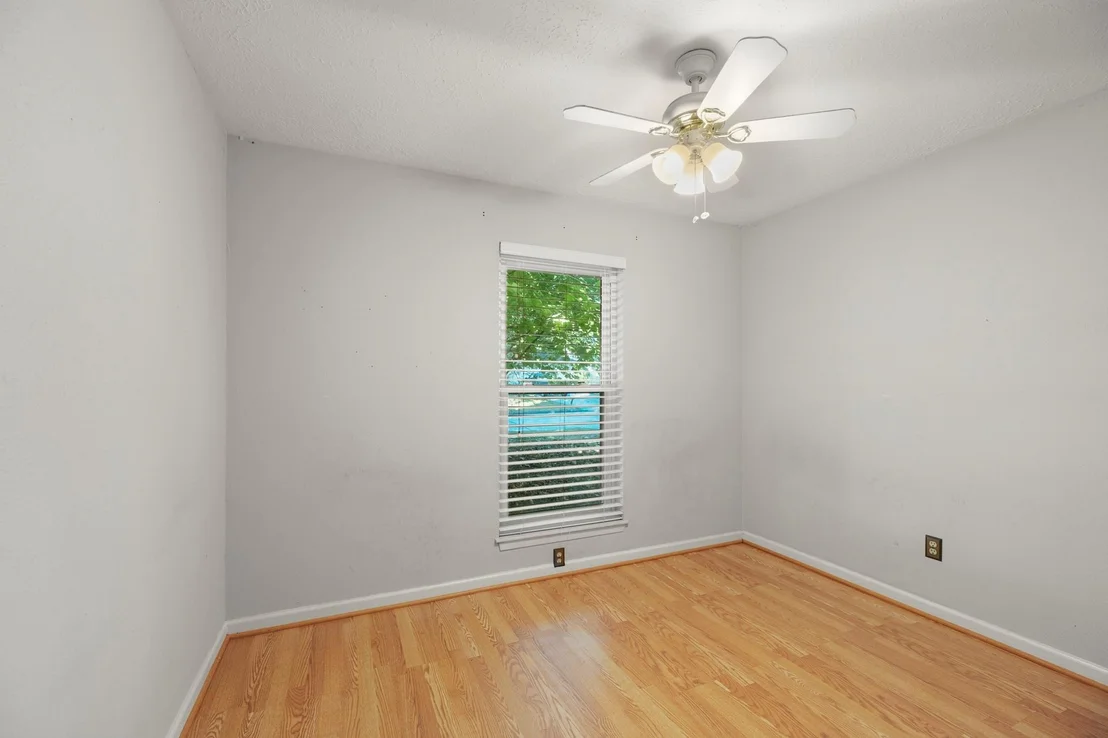 Photo of 23826 Lestergate Drive