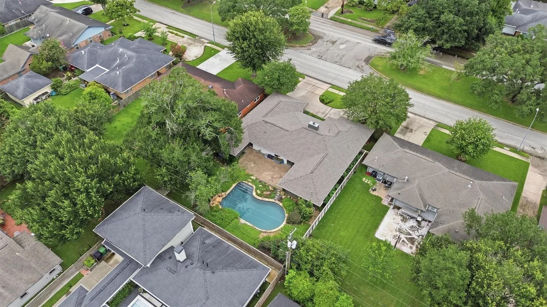 Photo of 4517 Willowbend Boulevard