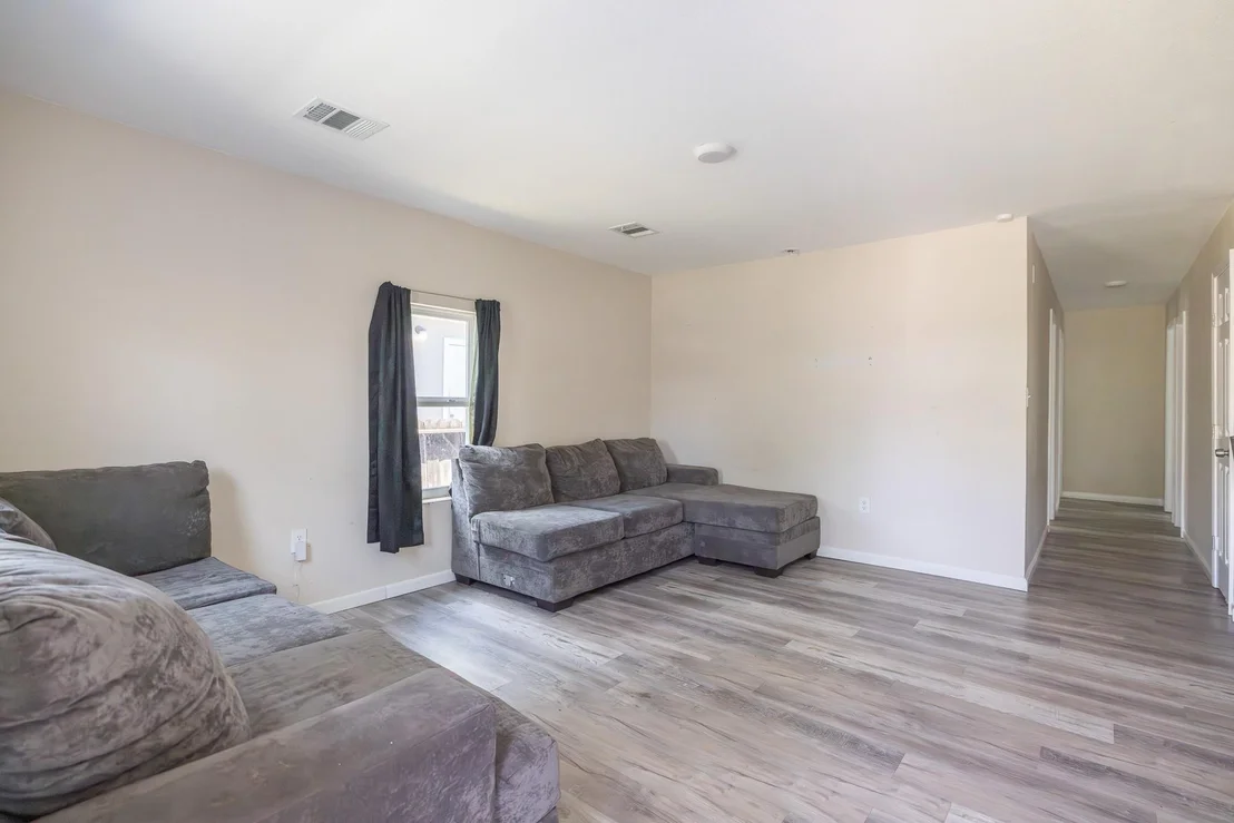 Photo of 11938 Greenglen Drive