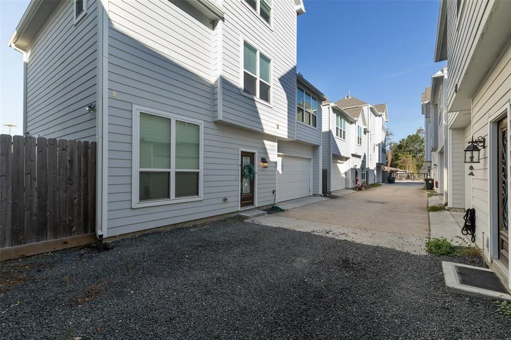 Photo of 615 Link Road