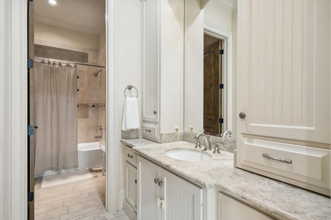 Photo of 107 Willowend Drive