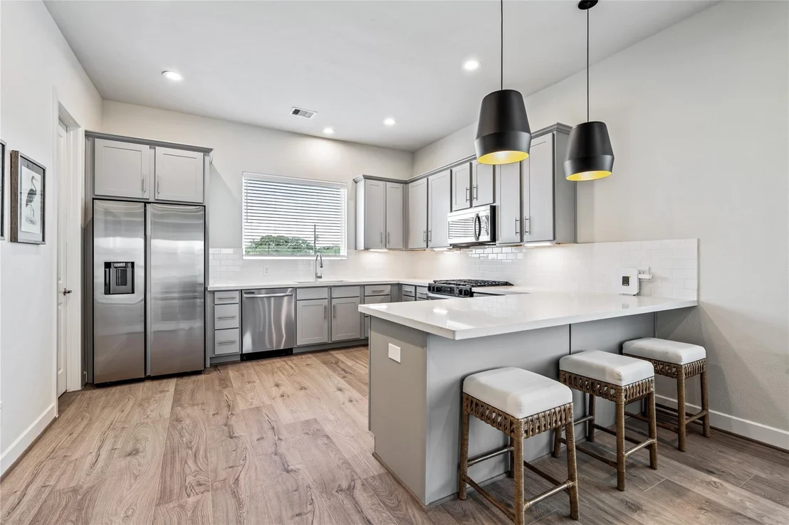 Photo of 10617 Cascade Ledge Lane