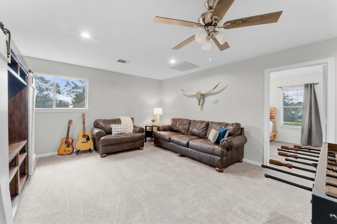 Photo of 33014 Grove Park Drive