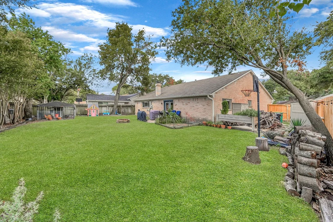 Photo of 22515 Market Square Lane