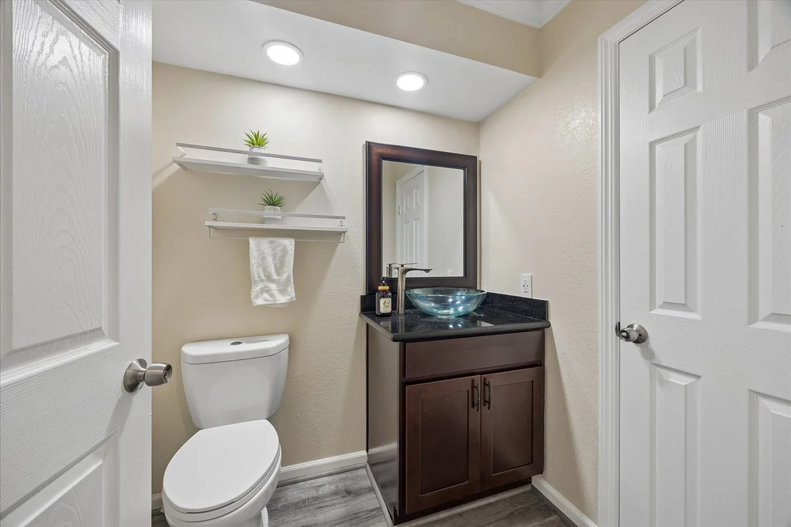 Photo of 5243 Caversham Drive