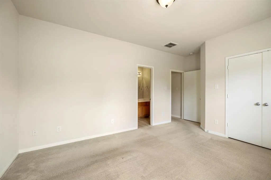 Photo of 4030 Mossy Place Lane
