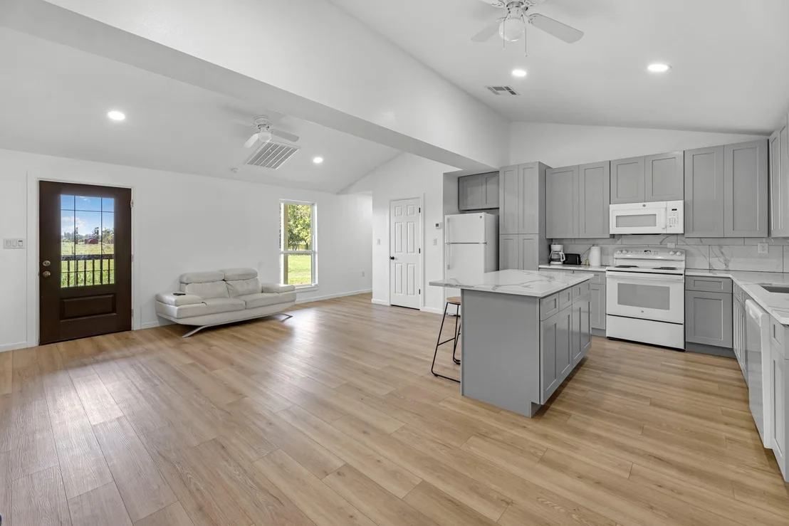 Photo of 3308 County Road 131