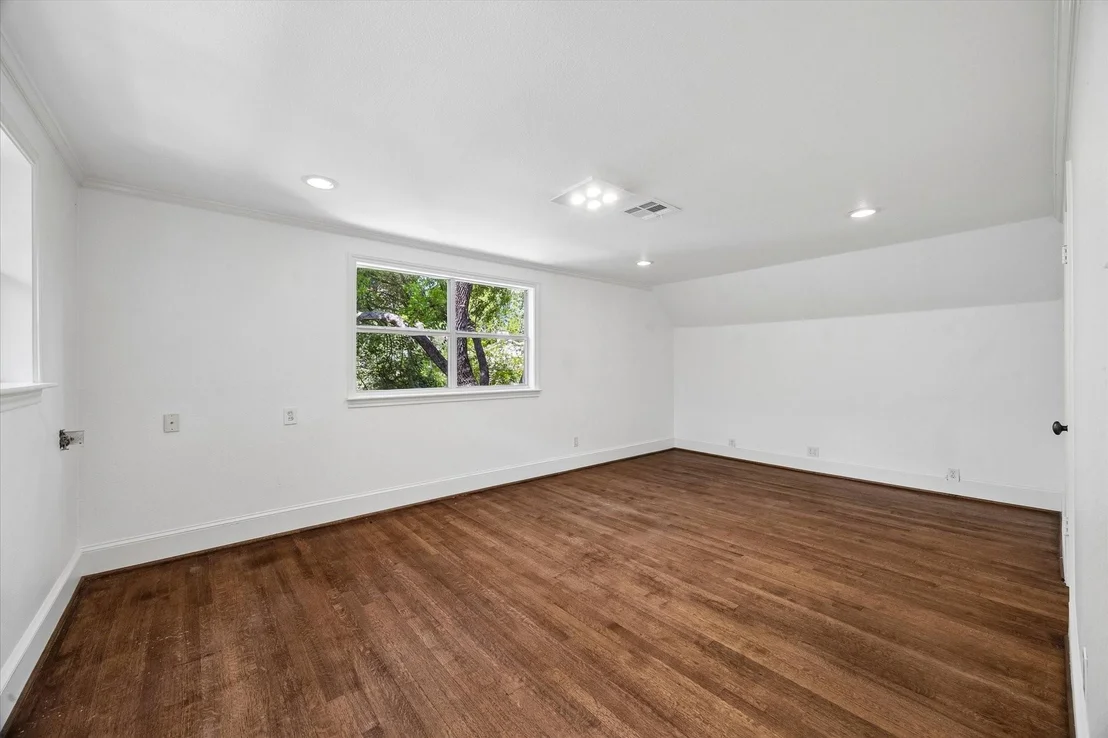 Photo of 41 Willowend Drive