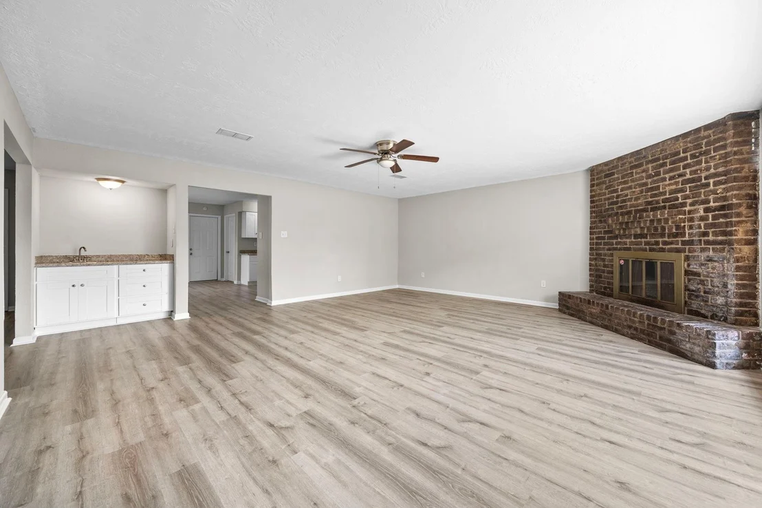 Photo of 16523 Loch Maree Lane