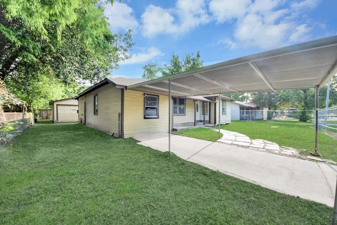 Photo of 117 E Witcher Lane