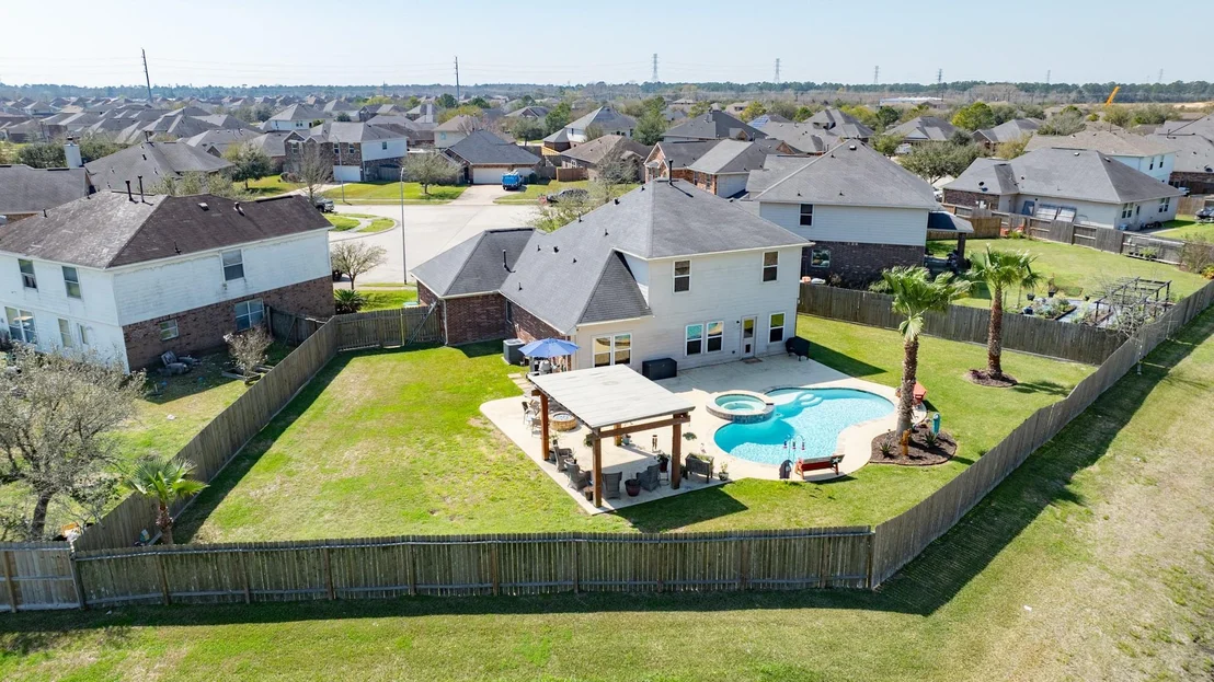 Photo of 802 Brushfield Court