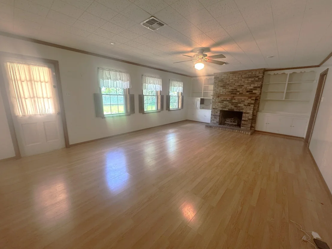 Photo of 803 Merry Lane