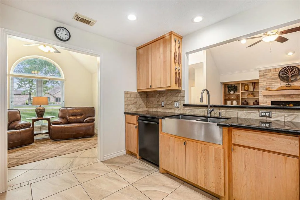 Photo of 24919 Silver Leaf Street