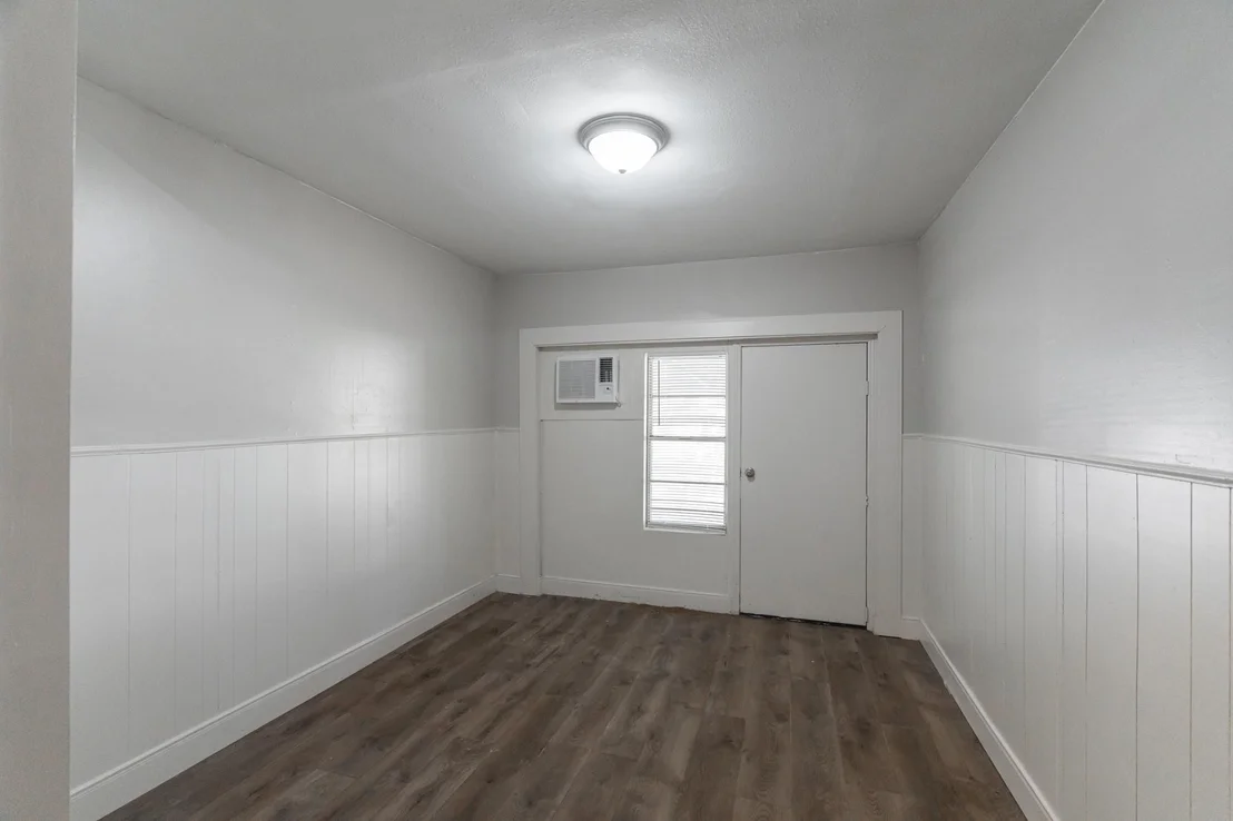 Photo of 9834 Denning Drive