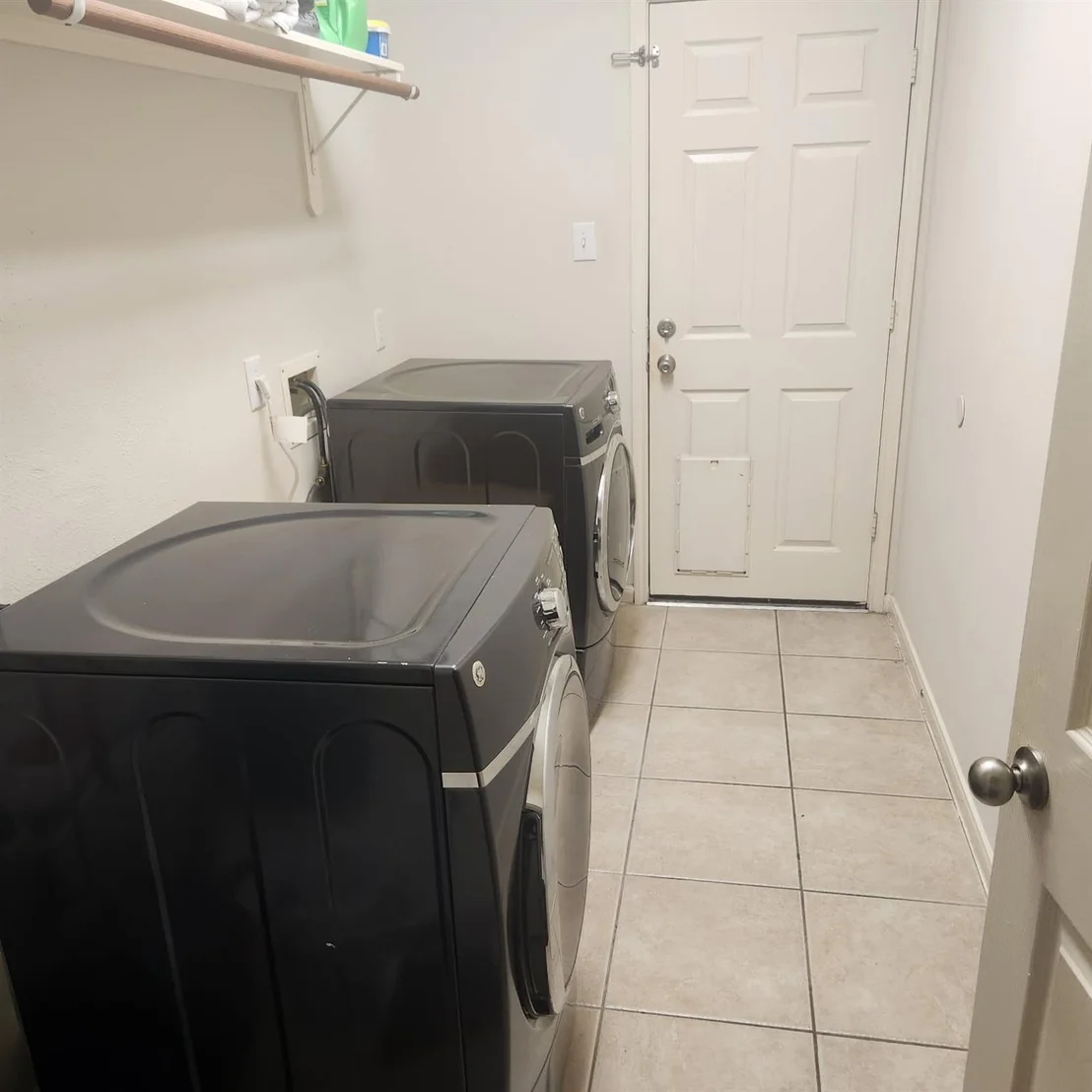 Photo of 1012 Walnut Pointe
