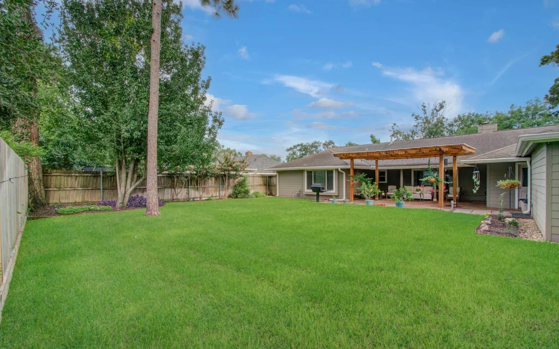 Photo of 9818 Emnora Lane