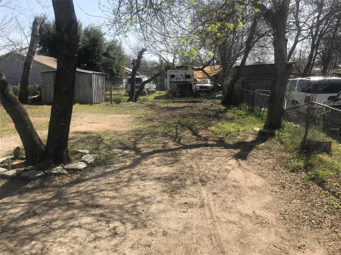 Photo of 614 Sunglo Drive