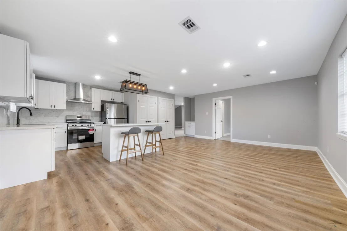 Photo of 6502 Trail Valley Way
