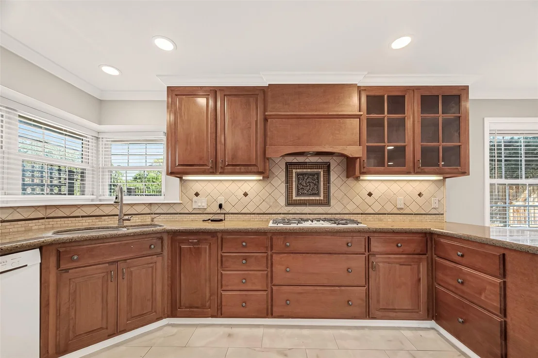 Photo of 418 N Wilcrest Drive
