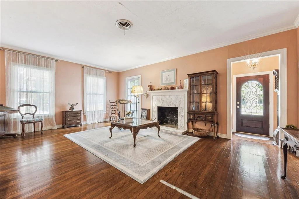 Photo of 2739 Centenary Street