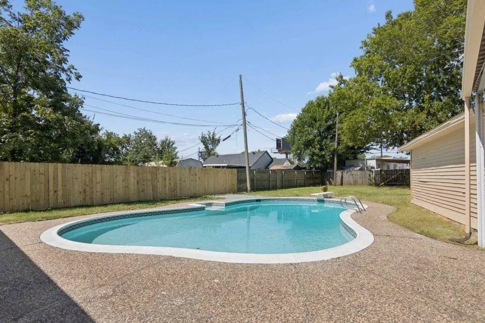 Photo of 123 Lone Oak Drive