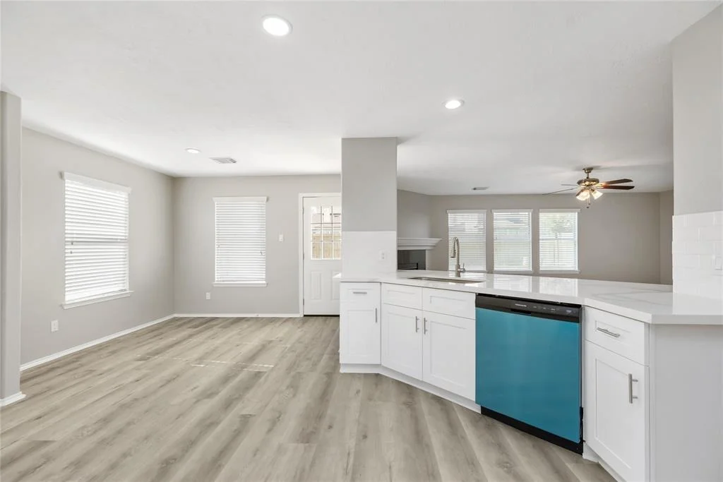 Photo of 20231 Niagara Falls Drive