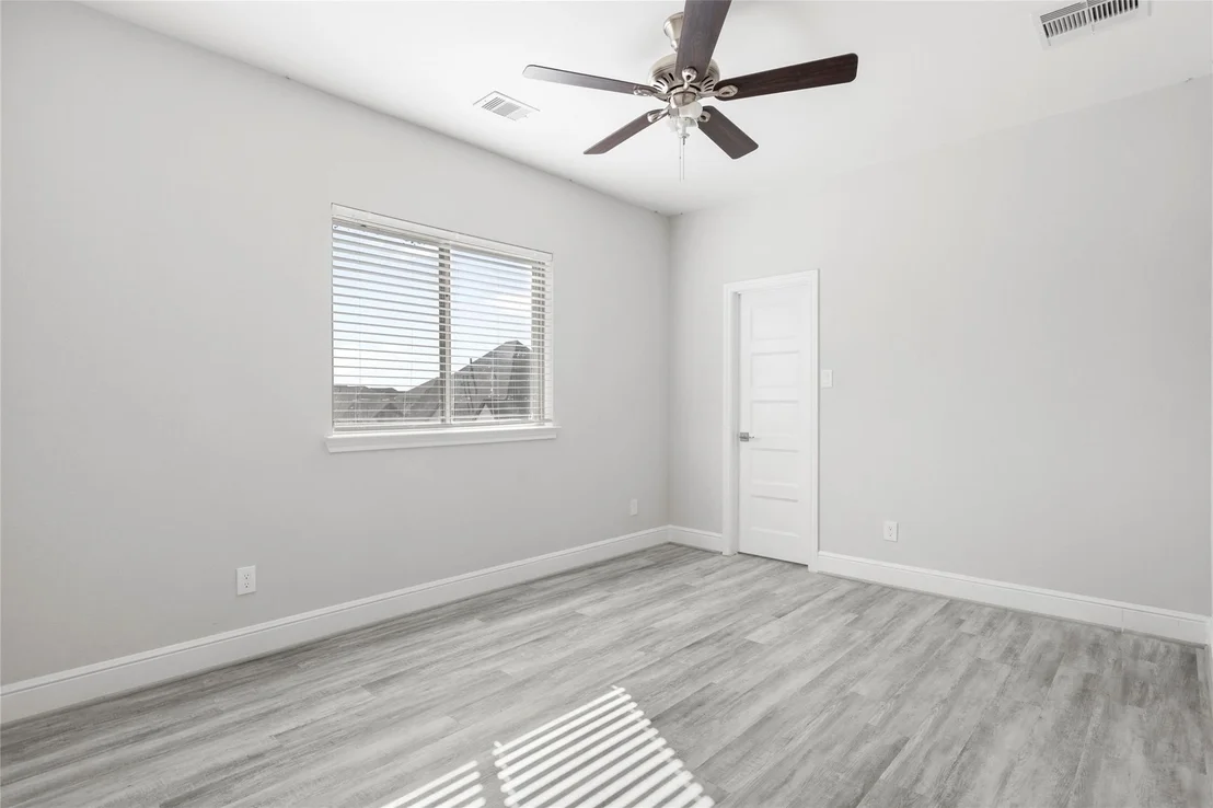 Photo of 4935 Grapevine Lane