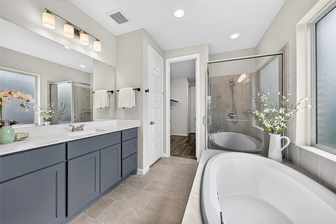 Photo of 5002 Morrison Drive
