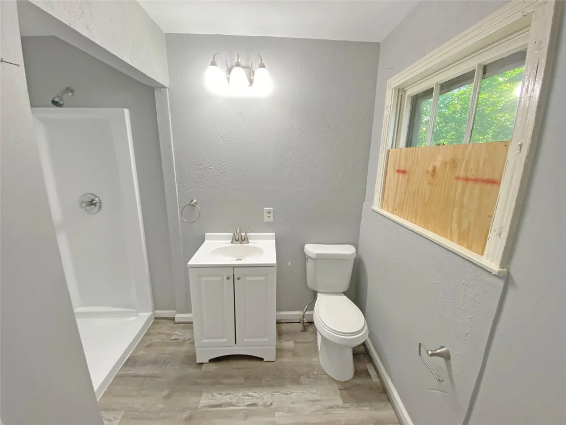 Photo of 506 Azalea Drive