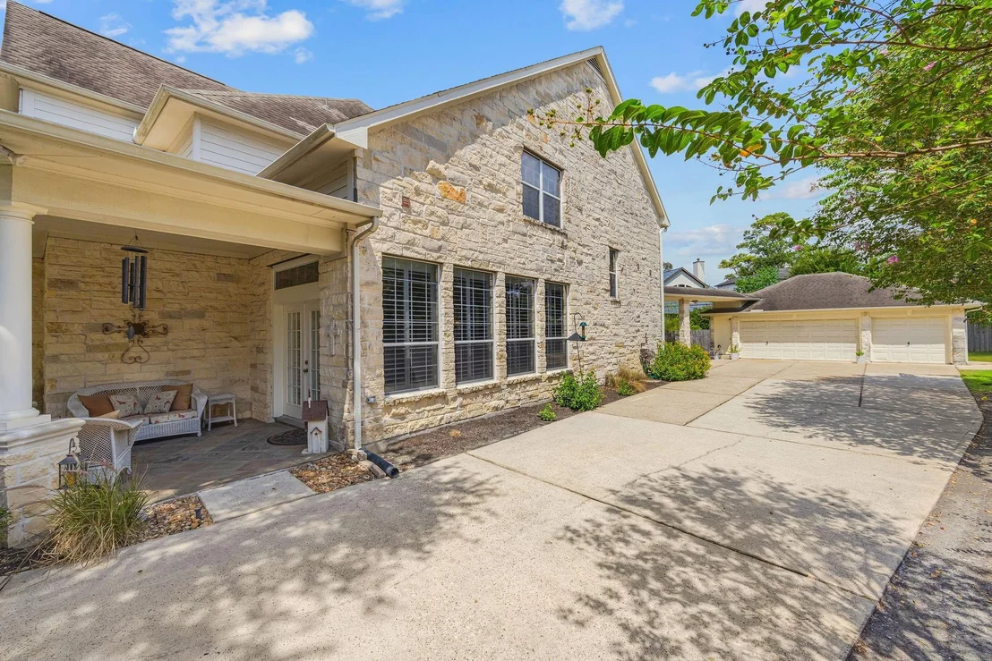 Photo of 1214 Gray Moss Lane