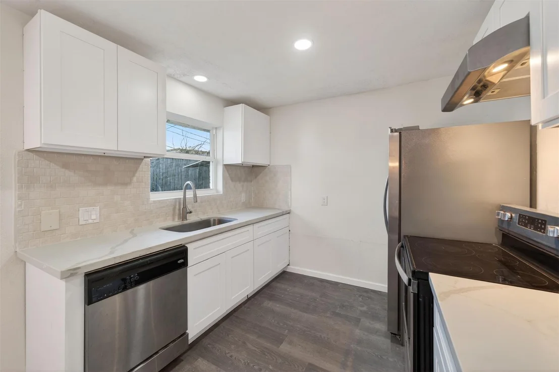 Photo of 4119 Ebbtide Drive