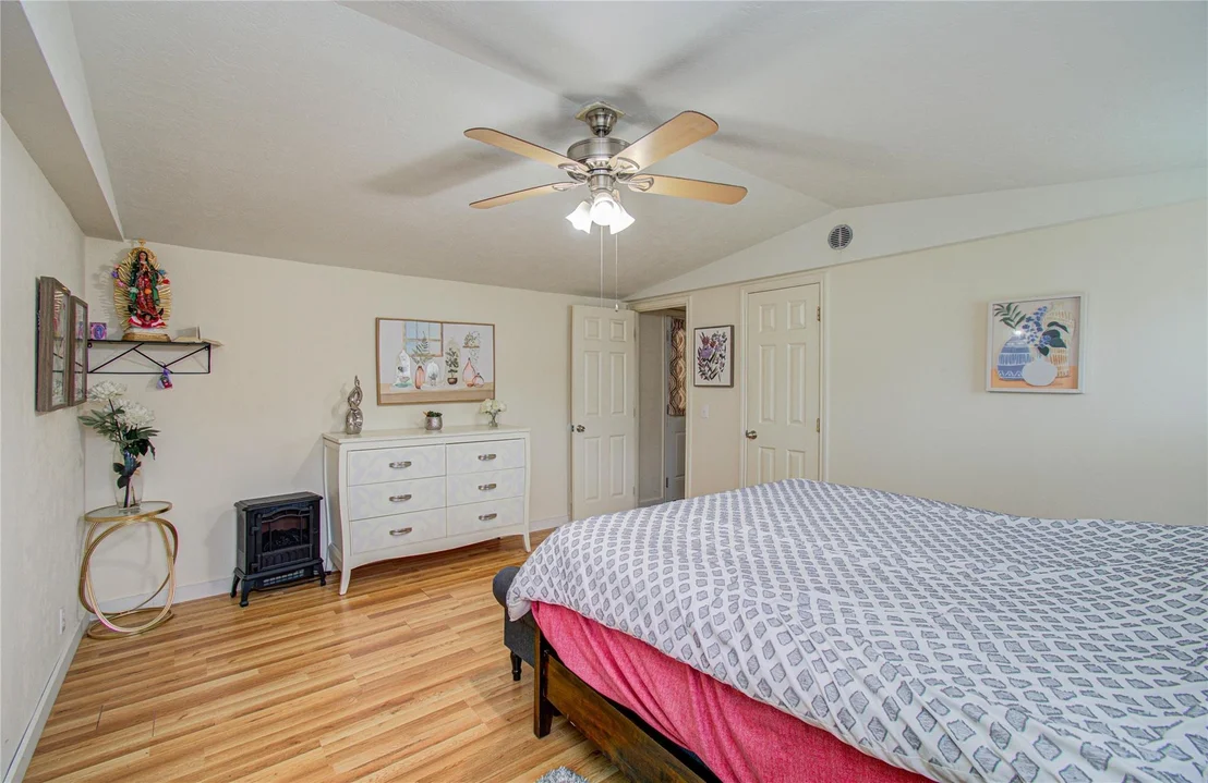 Photo of 36 W Old Field Drive
