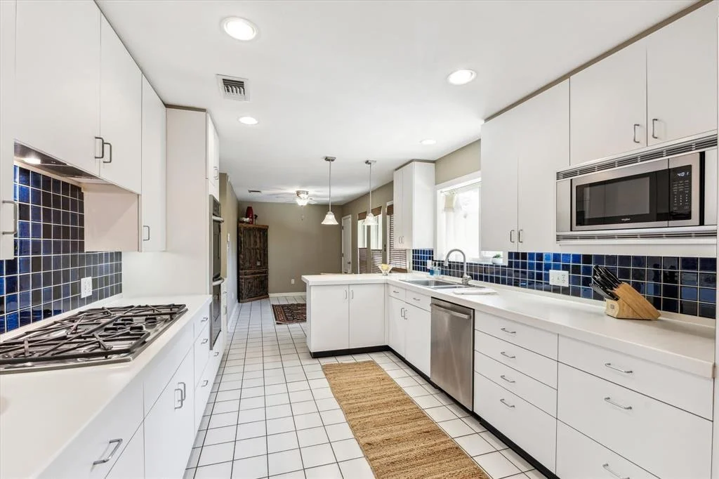 Photo of 10031 Olympia Drive