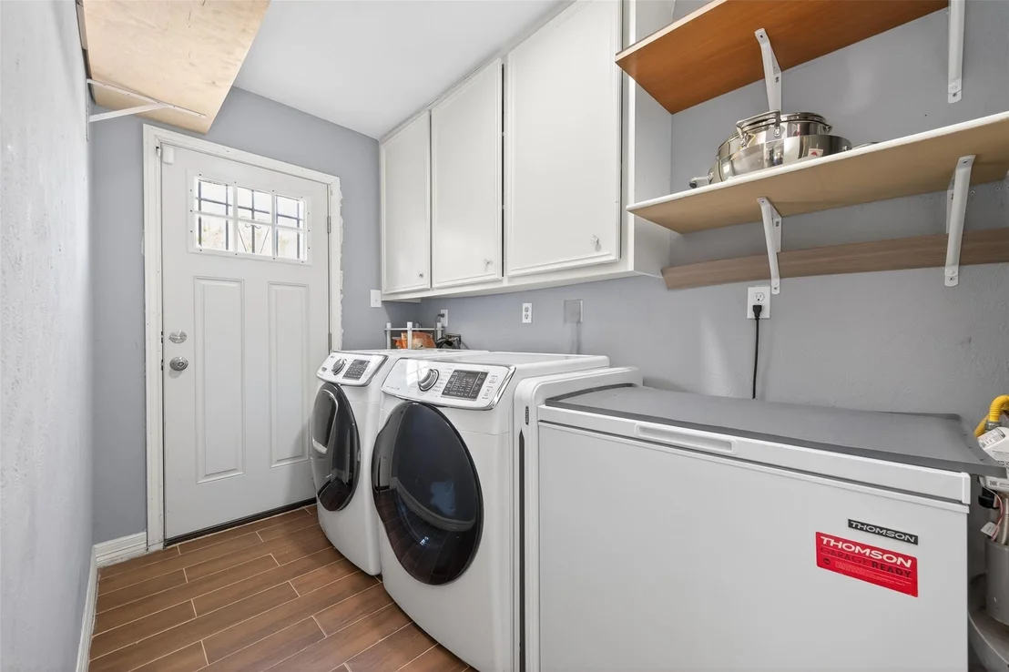 Photo of 5722 Arncliffe Drive