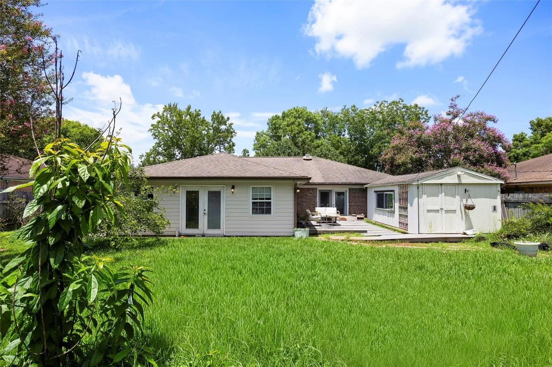 Photo of 7911 Jonquil Drive